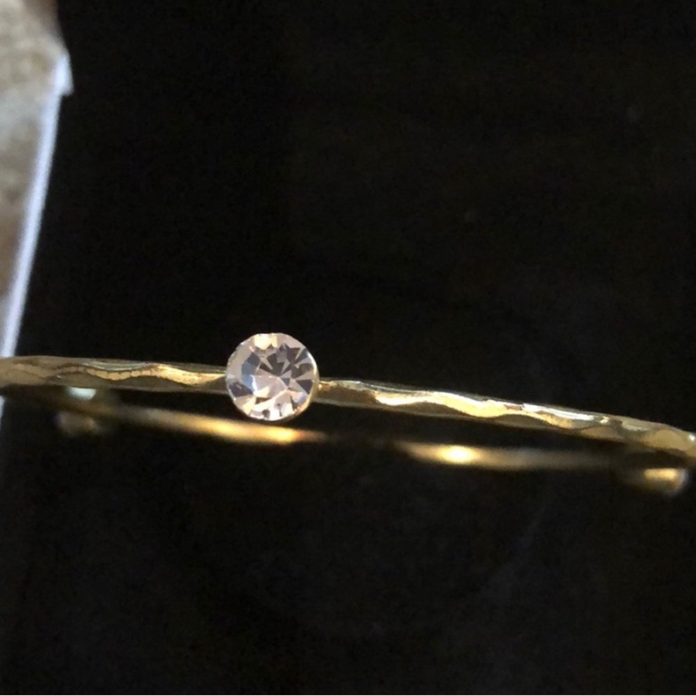 Elegant Gold Bangle Set - Picture 7 of 7